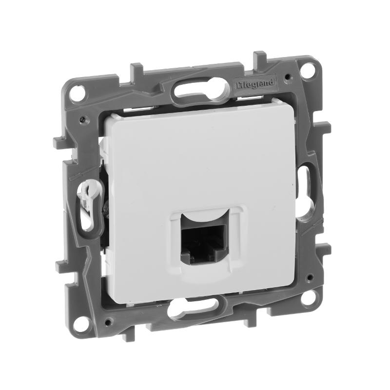 Etika Белый Розетка компьютерная RJ45 одинарная 5 кат. UTP | 672241 | Legrand; замена на арт. ИЭК 6722411 — Legrand
