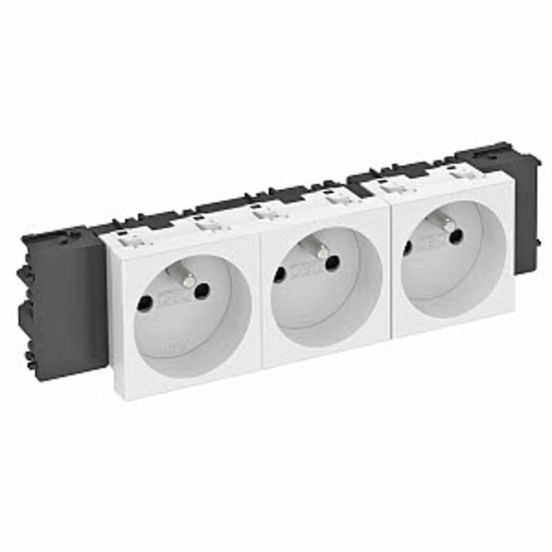 Розетка тройная 0° Modul45connect франц. стандарт, 250 В, 16A (белый) (STD-F0C RW3) | 6120572 | OBO Bettermann — миниатюра 2