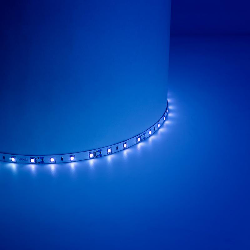 Лента светодиодная LS604/ 60SMD(2835)/м 4.8Вт/м 12V IP65 5000*8*3.8мм синий | 27677 | FERON — Feron