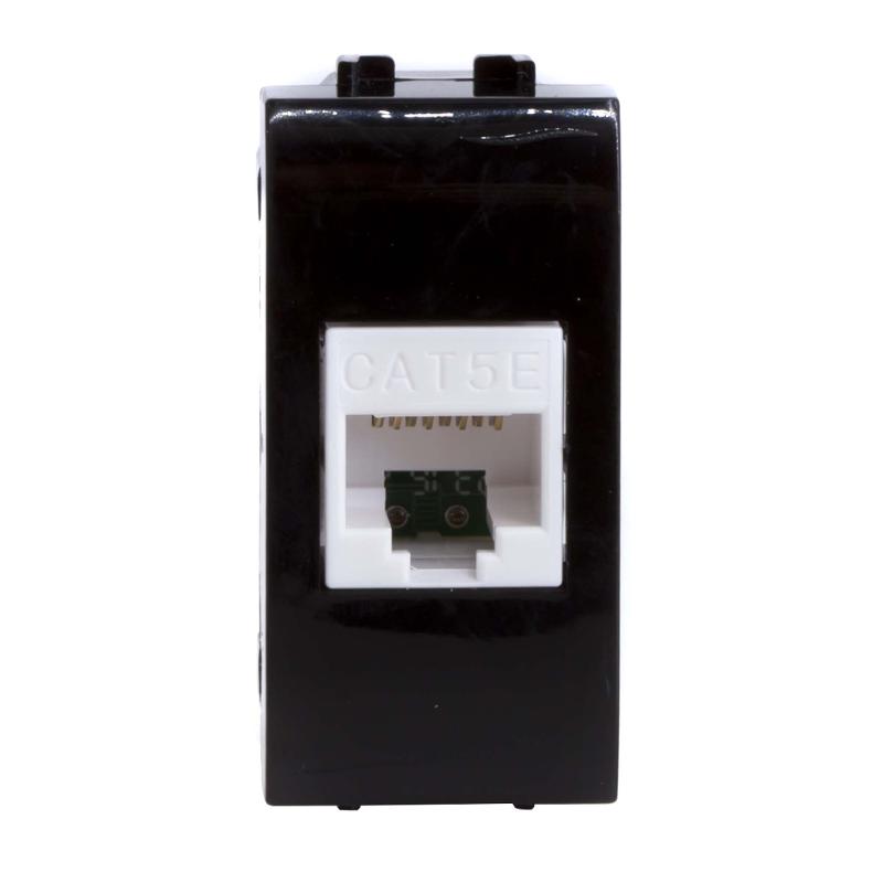 Компьютерная розетка RJ-45. кат.5Е (разъем PcNet). черная. 1мод. Brava | 77654N | DKC — DKC (ДКС)