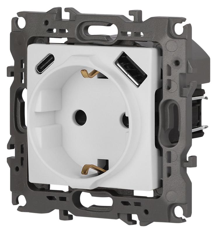 Розетка  Серия 12 12-4108-01М 2P+E 16A-250В со шторками с USB type-A+C 5В-3А белый матовый | Б0067711 | ЭРА — миниатюра 5